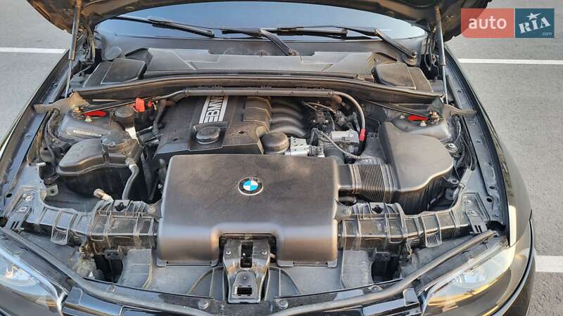 Хэтчбек BMW 1 Series 2010 в Днепре