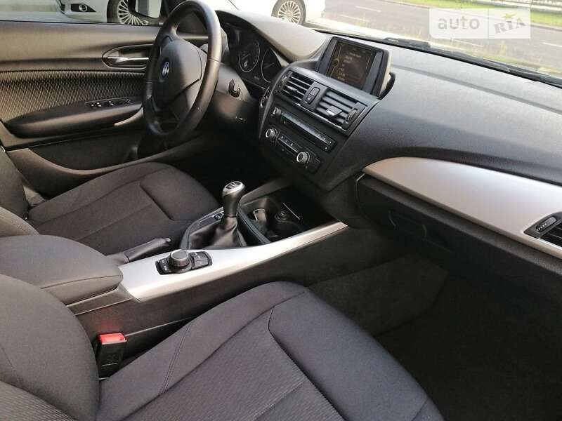 Хэтчбек BMW 1 Series 2012 в Львове фото 7 Хэтчбек BMW 1 Series 2012 в Львове