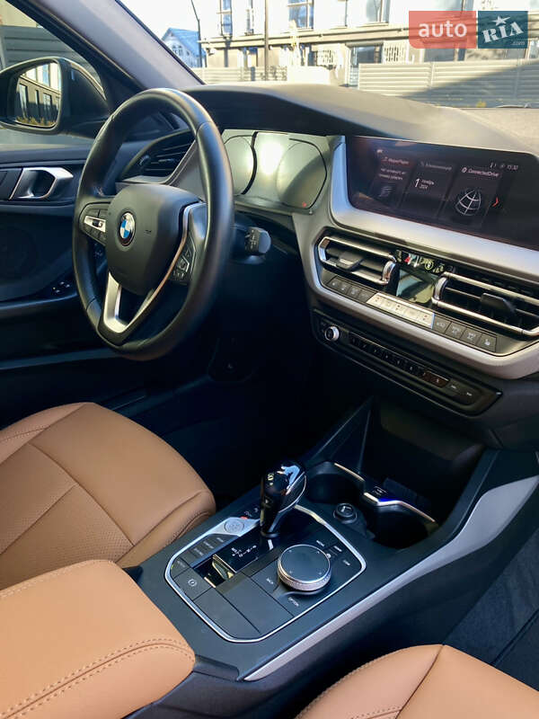 Хетчбек BMW 1 Series 2020 в Івано-Франківську