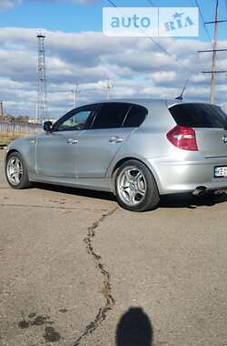 Хэтчбек BMW 1 Series 2010 в 