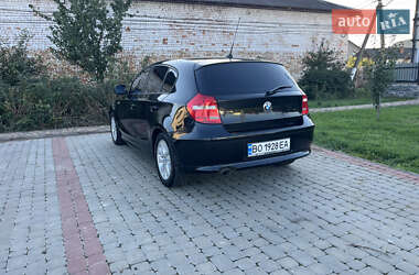 Хэтчбек BMW 1 Series 2010 в Снятине