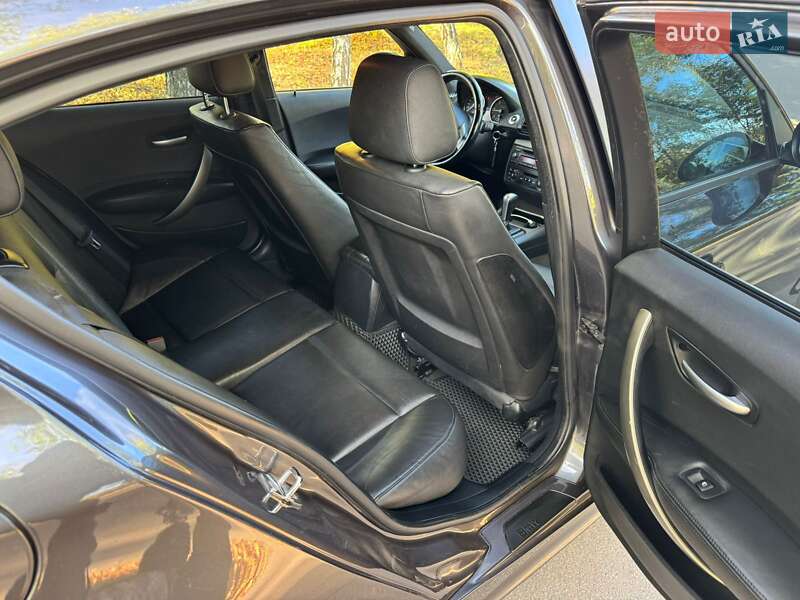 Хэтчбек BMW 1 Series 2006 в Лубнах фото 12 Хэтчбек BMW 1 Series 2006 в Лубнах