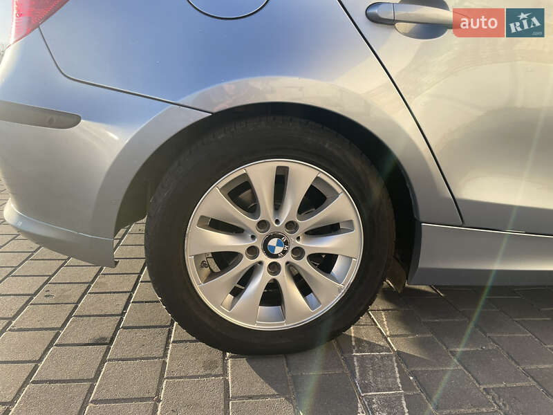 Хэтчбек BMW 1 Series 2009 в Львове