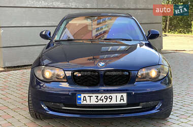 Хэтчбек BMW 1 Series 2010 в Ивано-Франковске