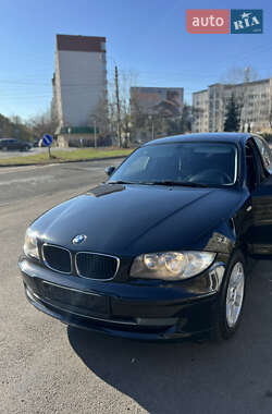 Хэтчбек BMW 1 Series 2008 в Ивано-Франковске