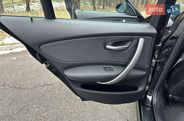 Хэтчбек BMW 1 Series 2008 в 