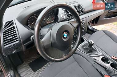 Хэтчбек BMW 1 Series 2008 в Ивано-Франковске