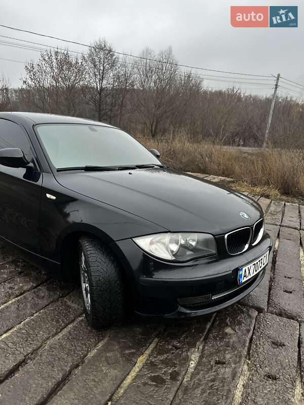 Купе BMW 1 Series 2011 в Люботині фото 2 Купе BMW 1 Series 2011 в Люботині