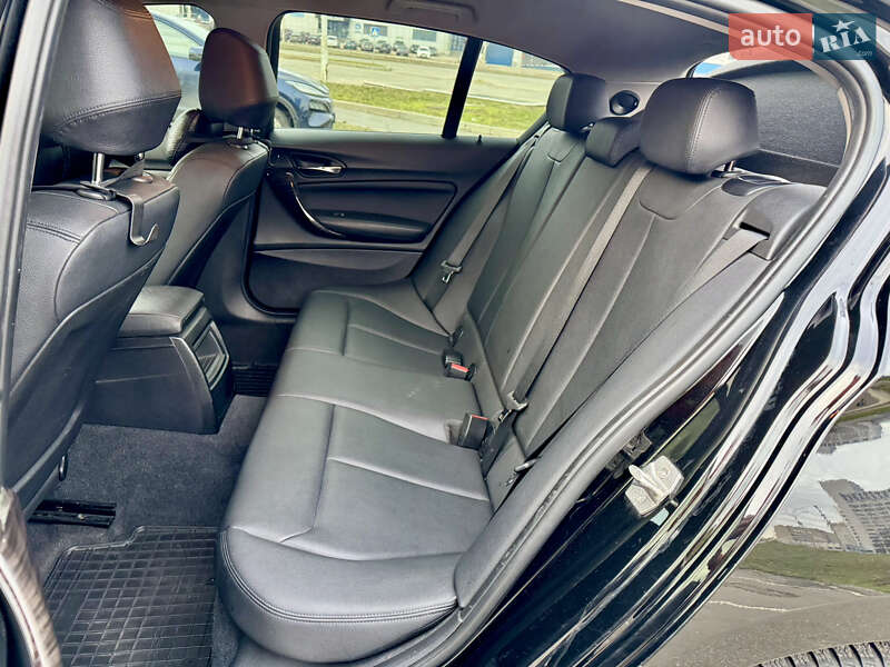 Хэтчбек BMW 1 Series 2012 в Киеве