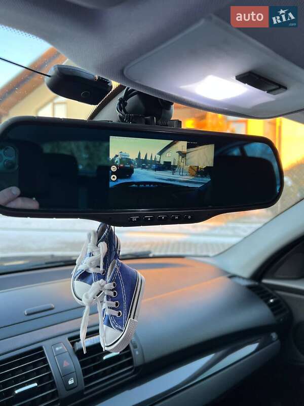 Хэтчбек BMW 1 Series 2011 в Хмельницком