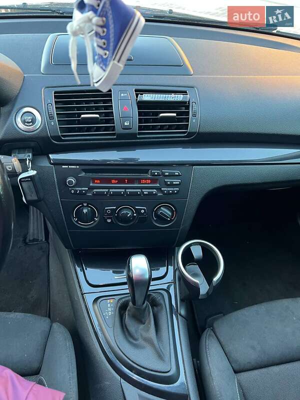 Хэтчбек BMW 1 Series 2011 в Хмельницком