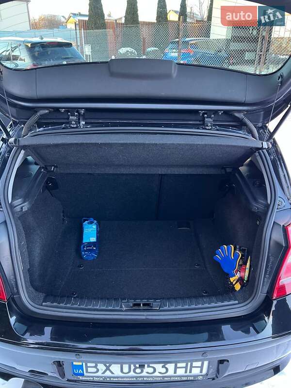 Хэтчбек BMW 1 Series 2011 в Хмельницком