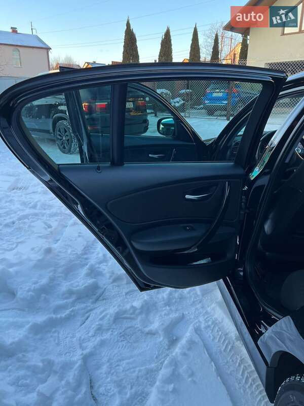 Хэтчбек BMW 1 Series 2011 в Хмельницком