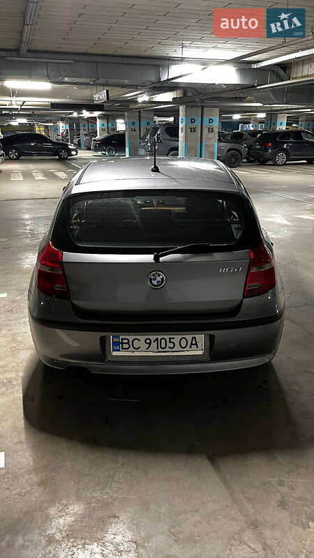 Хэтчбек BMW 1 Series 2011 в Львове