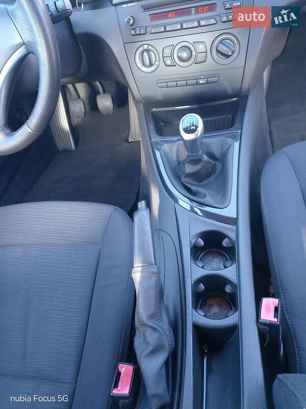 Хетчбек BMW 1 Series 2009 в Львові