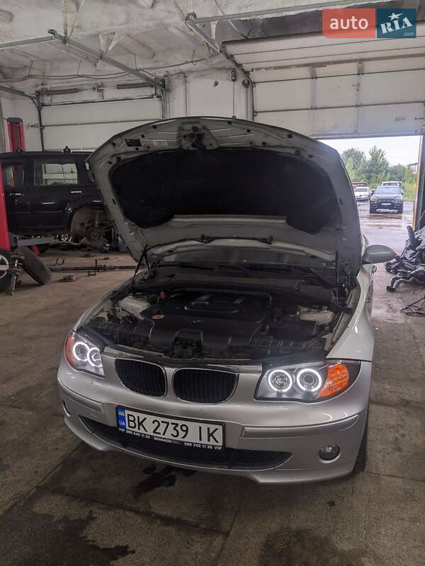 Хетчбек BMW 1 Series 2005 в Рівному