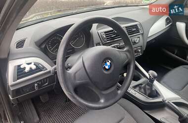 Хэтчбек BMW 1 Series 2012 в 