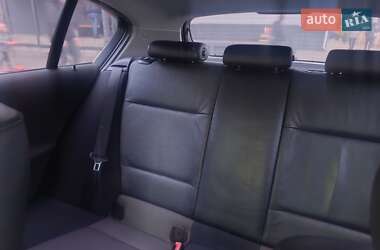 Хэтчбек BMW 1 Series 2005 в 