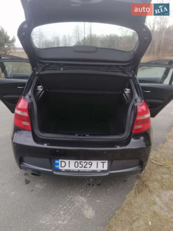 Хэтчбек BMW 1 Series 2009 в Буче