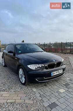 Хэтчбек BMW 1 Series 2008 в Южном