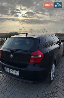 Хэтчбек BMW 1 Series 2008 в Южном