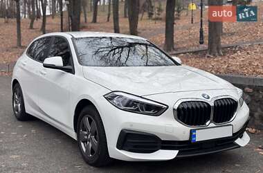 Хэтчбек BMW 1 Series 2021 в 