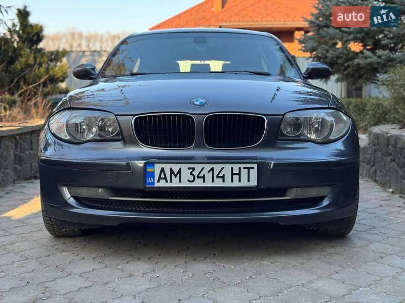 Хетчбек BMW 1 Series 2007 в Житомирі