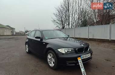 Хэтчбек BMW 1 Series 2008 в Виннице