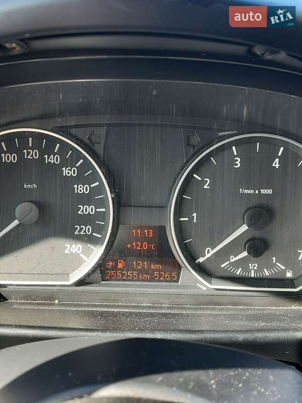 Хэтчбек BMW 1 Series 2006 в Львове