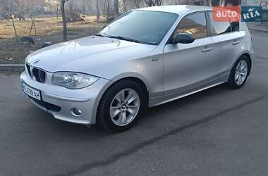 Хетчбек BMW 1 Series 2006 в Дніпрі