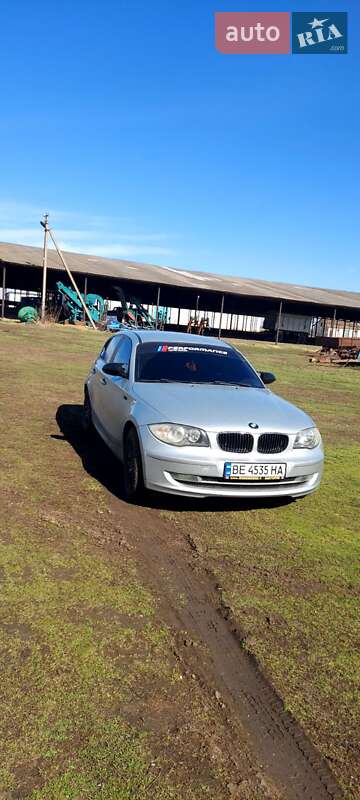 Хэтчбек BMW 1 Series 2007 в Николаеве