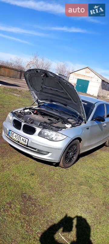 Хэтчбек BMW 1 Series 2007 в Николаеве
