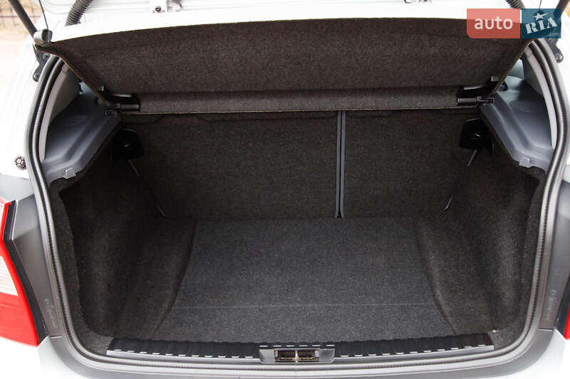 Хетчбек BMW 1 Series 2006 в Бердичеві