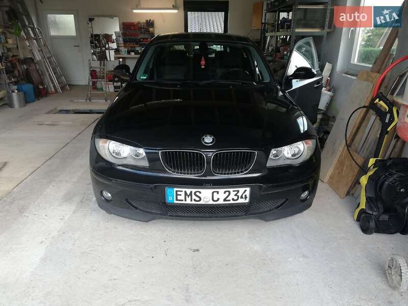 Хетчбек BMW 1 Series 2005 в Києві