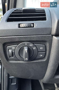 Хетчбек BMW 1 Series 2010 в 