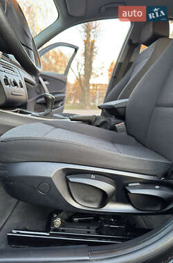 Хетчбек BMW 1 Series 2010 в 