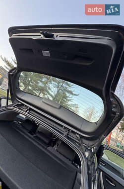 Хетчбек BMW 1 Series 2010 в 