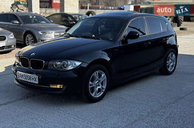 Хэтчбек BMW 1 Series 2011 в 