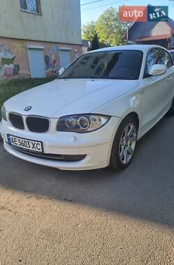 Хетчбек BMW 1 Series 2010 в Чугуєві