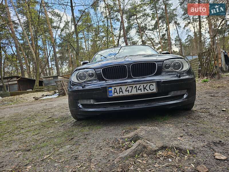 Хэтчбек BMW 1 Series 2007 в 