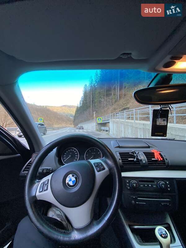 Хэтчбек BMW 1 Series 2005 в Ивано-Франковске фото 5 Хэтчбек BMW 1 Series 2005 в Ивано-Франковске