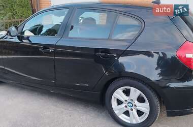 Хэтчбек BMW 1 Series 2009 в Буче