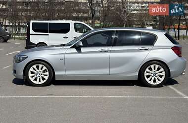 Хэтчбек BMW 1 Series 2012 в 