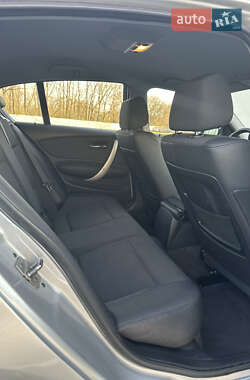 Хетчбек BMW 1 Series 2009 в 