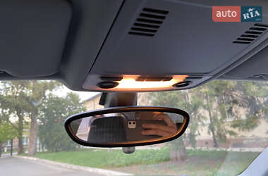 Хетчбек BMW 1 Series 2006 в Зміїві