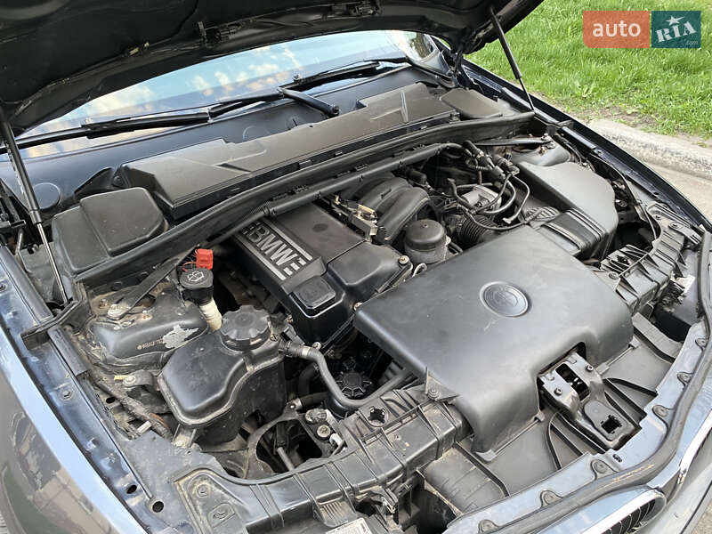 Хетчбек BMW 1 Series 2006 в Зміїві