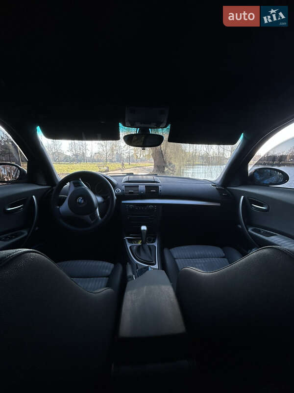 Хэтчбек BMW 1 Series 2005 в Ровно фото 6 Хэтчбек BMW 1 Series 2005 в Ровно