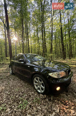 Хэтчбек BMW 1 Series 2006 в 
