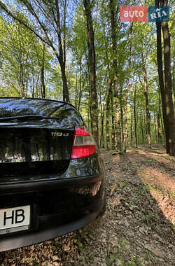 Хэтчбек BMW 1 Series 2006 в 
