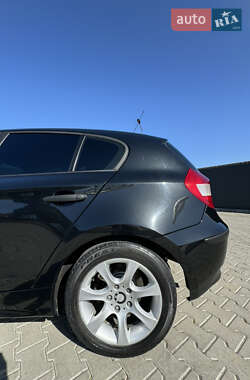 Хэтчбек BMW 1 Series 2006 в 